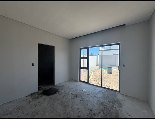 4 BEDROOM HOUSE FOR SALE IN SANDOWN